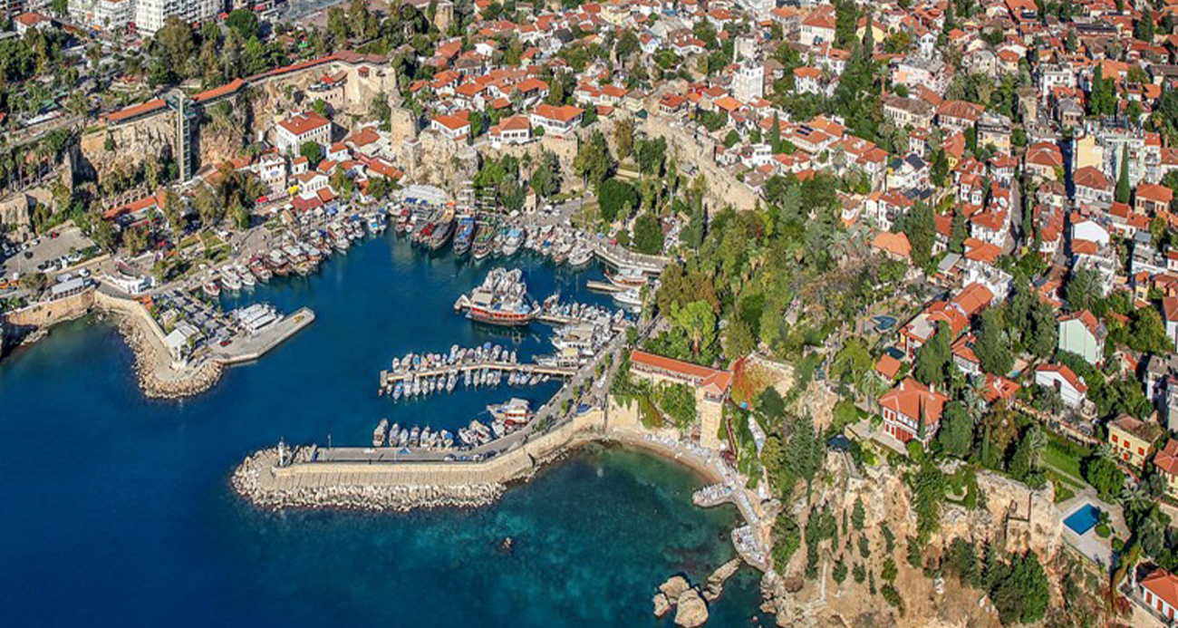 Antalya Mermerli Plajı’nda bin TL’lik giriş ücreti tartışması