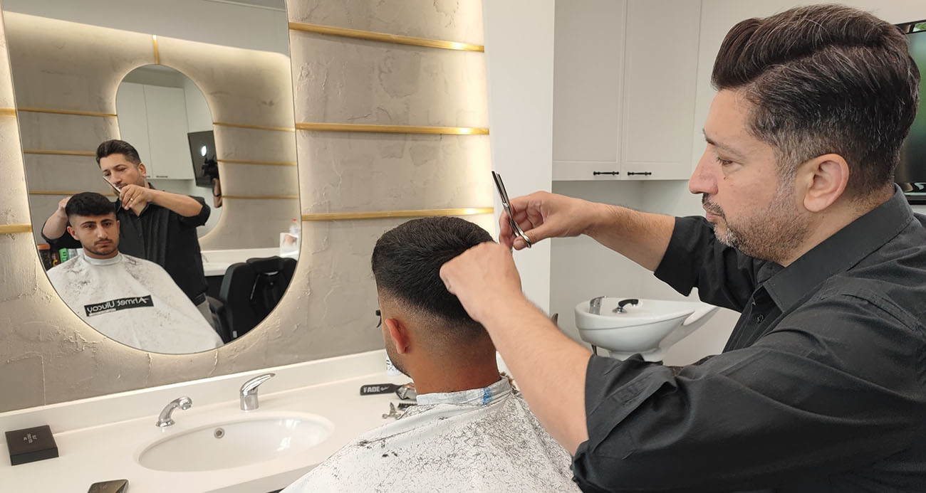 Adana’da berberin WhatsApp hesabı kopyalandı: Müşterilerden para istendi