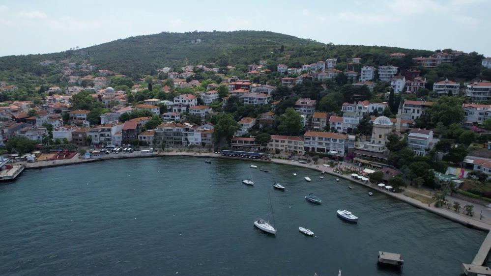 Burgazada’da taşıma gemisi krizi: ‘Kaçak dolgu’ iddiası gündemde