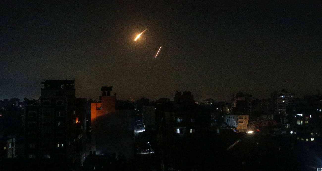 İran: "İsrail'e yönelik saldırılar devam edecek, ABD üslerine yayılacak"