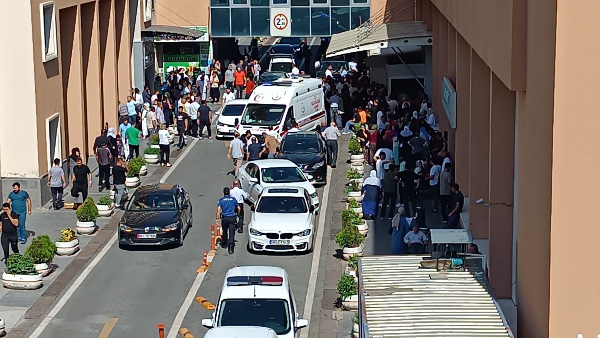 Batman’da balkon çöktü: 3 ölü, 6 yaralı