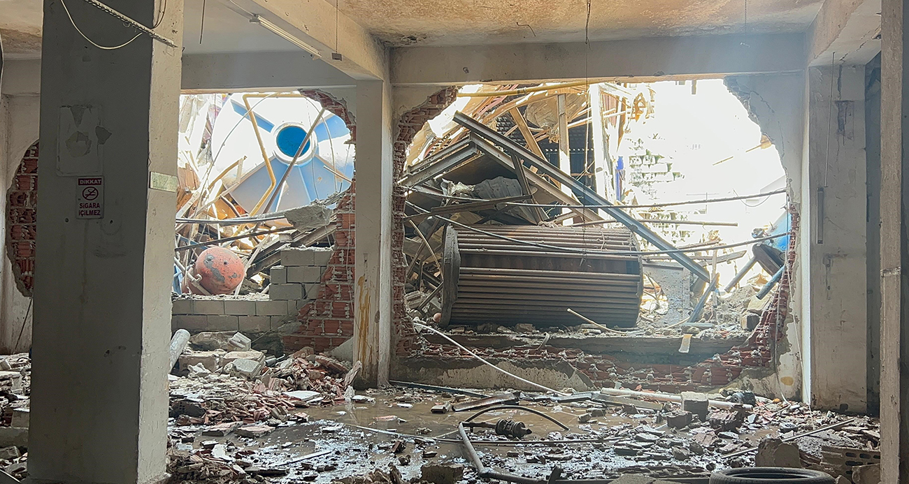 Güngören’de iş yerinin buhar kazanı patladı