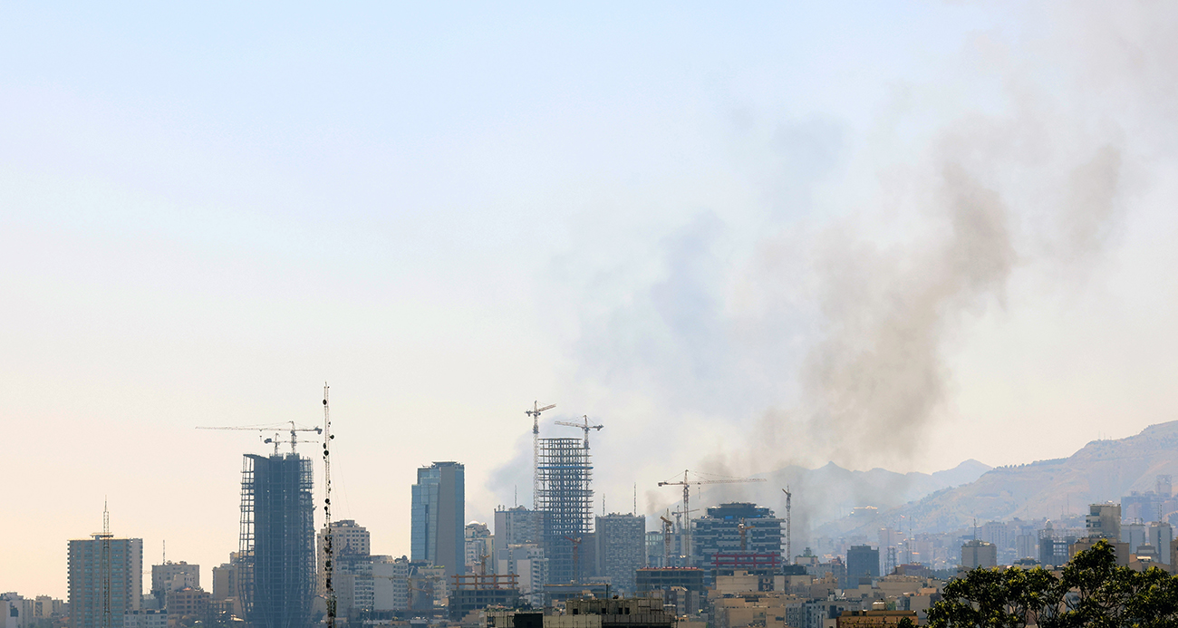İsrail, Tahran'da petrol rafinerisi dahil farklı noktaları hedef aldı