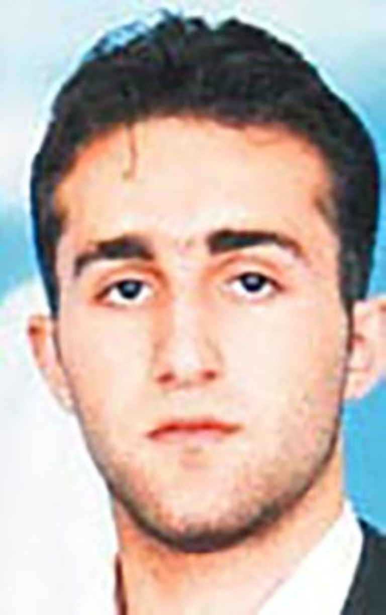 Firari katil, 18 yıl sonra çöp atarken aynı polislere yakalandı