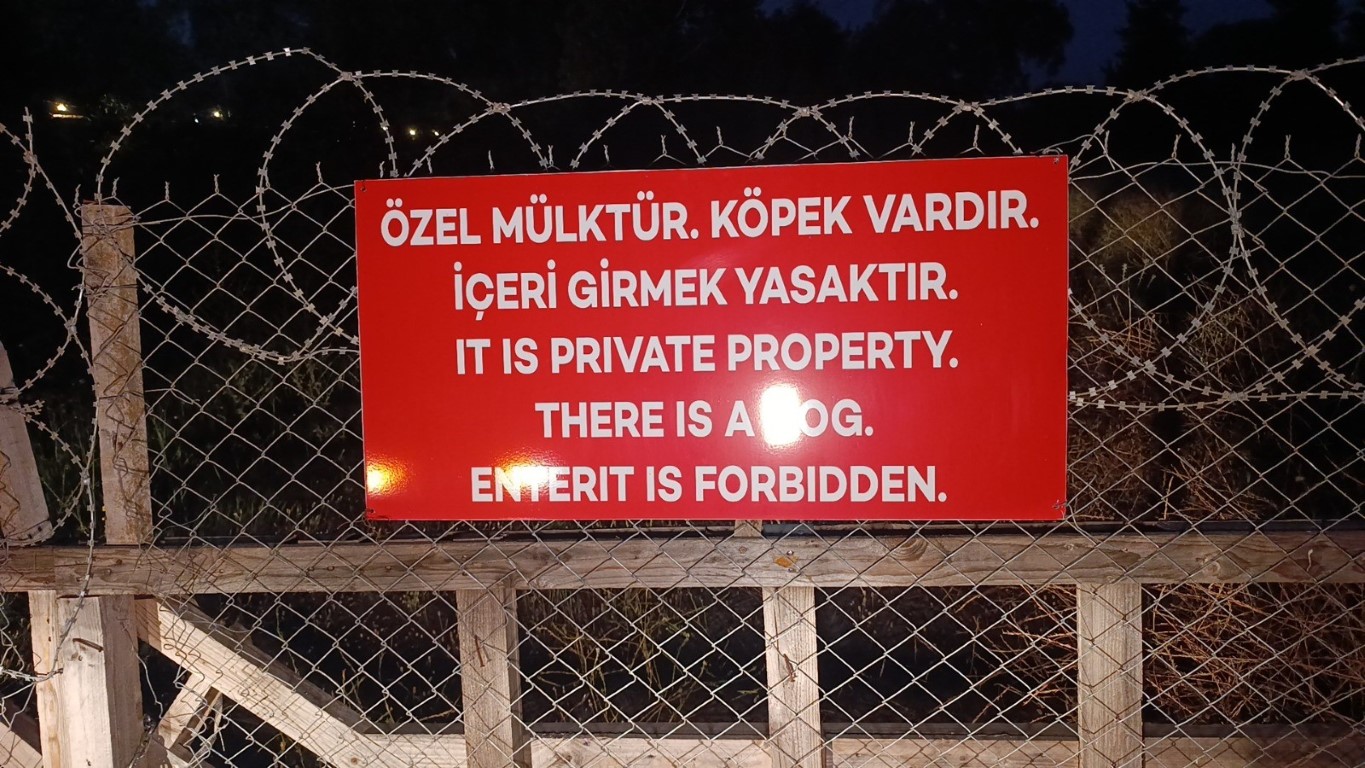 Irmaktaki adacıkta mahsur kaldılar, kurtarıldıktan sonra ceza yediler