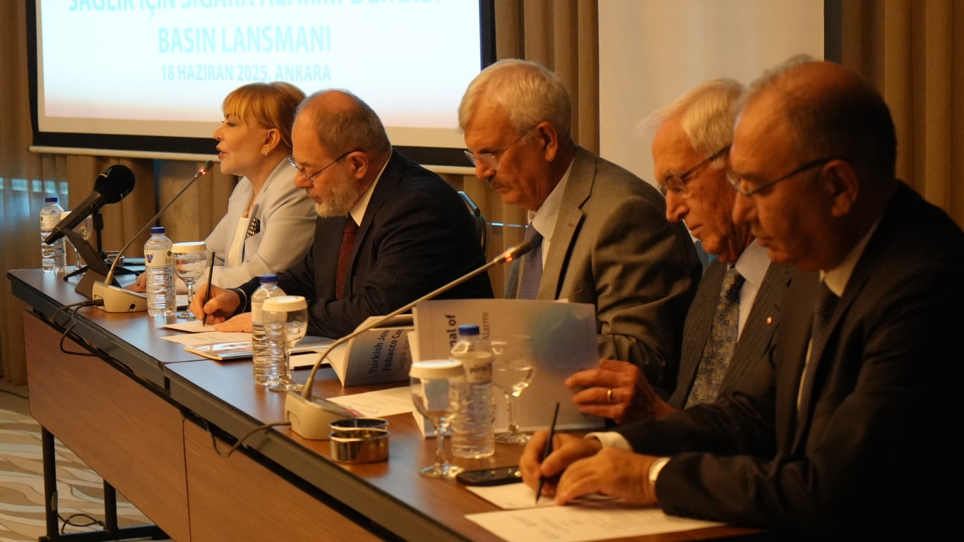 ‘Sağlık İçin Sigara Alarmı’ dergisi yeniden yayın hayatına başlıyor