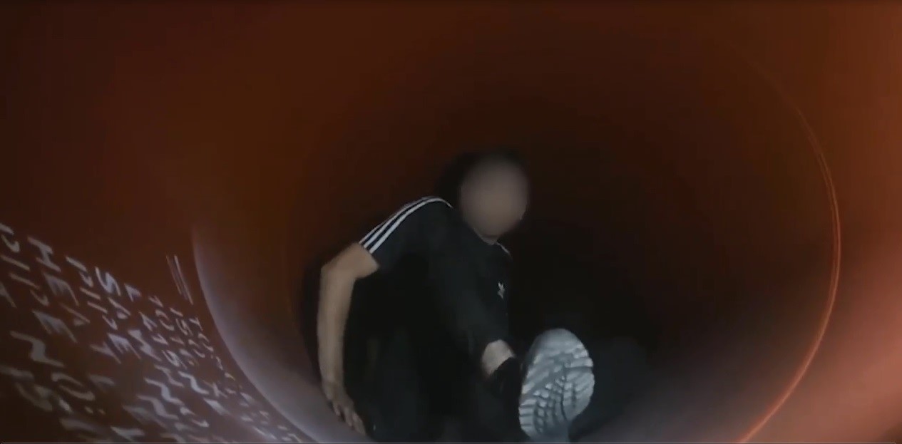 Kapıkule’de çelik borulardan 5 kaçak göçmen ve aranan şüpheli çıktı