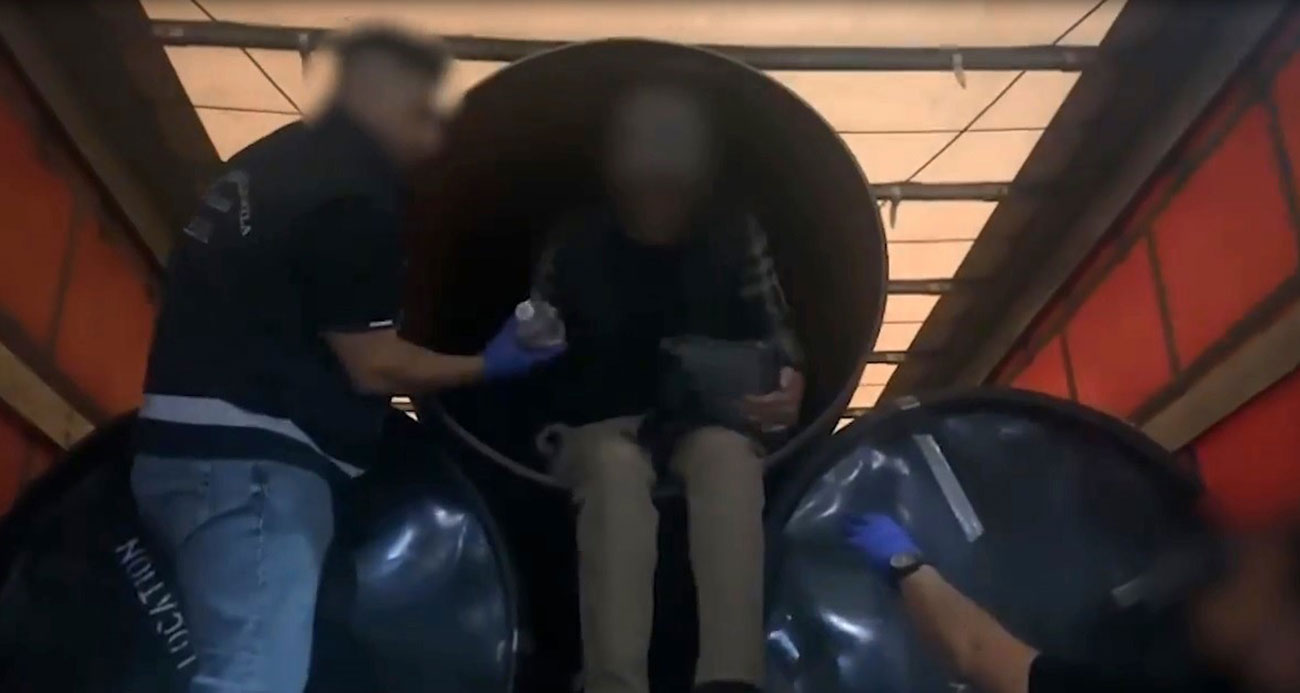 Çelik borulardan çıktılar