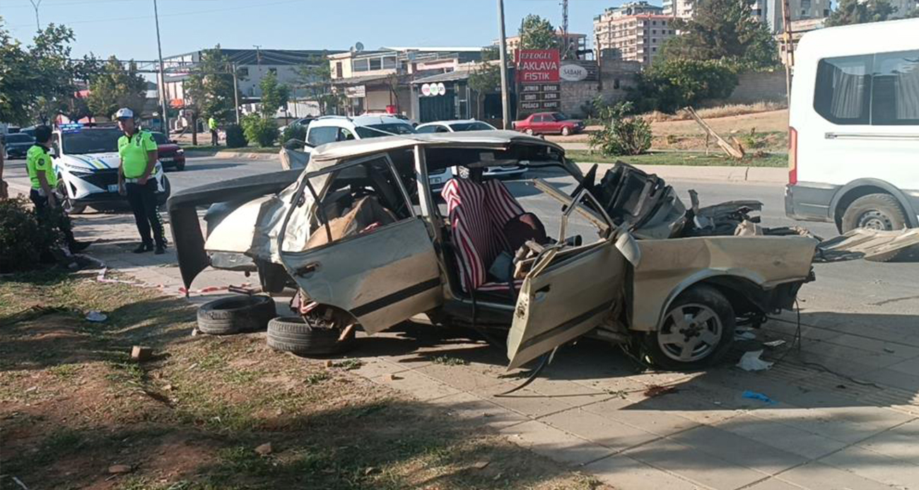 Gaziantep’teki feci kazada Tofaş sürücüsü kurtarılamadı