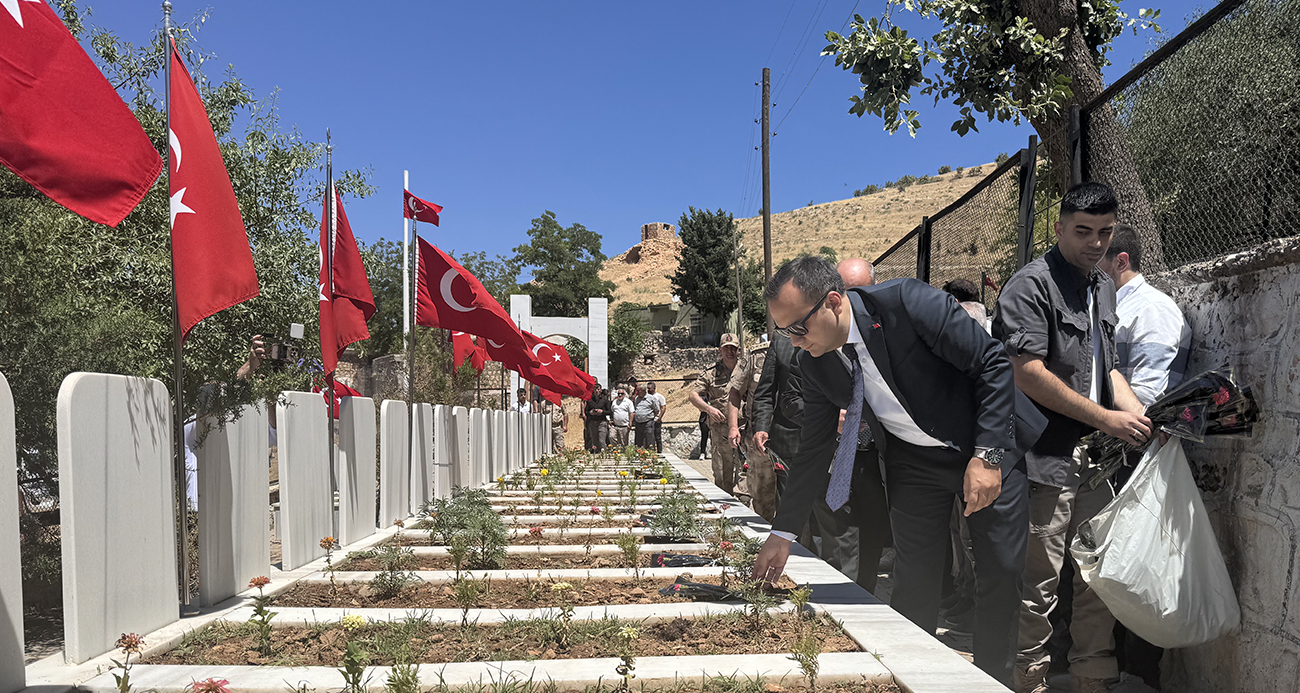 Mardin’de 38 yıl önce PKK’lı teröristlerce katledilen 30 kişi anıldı