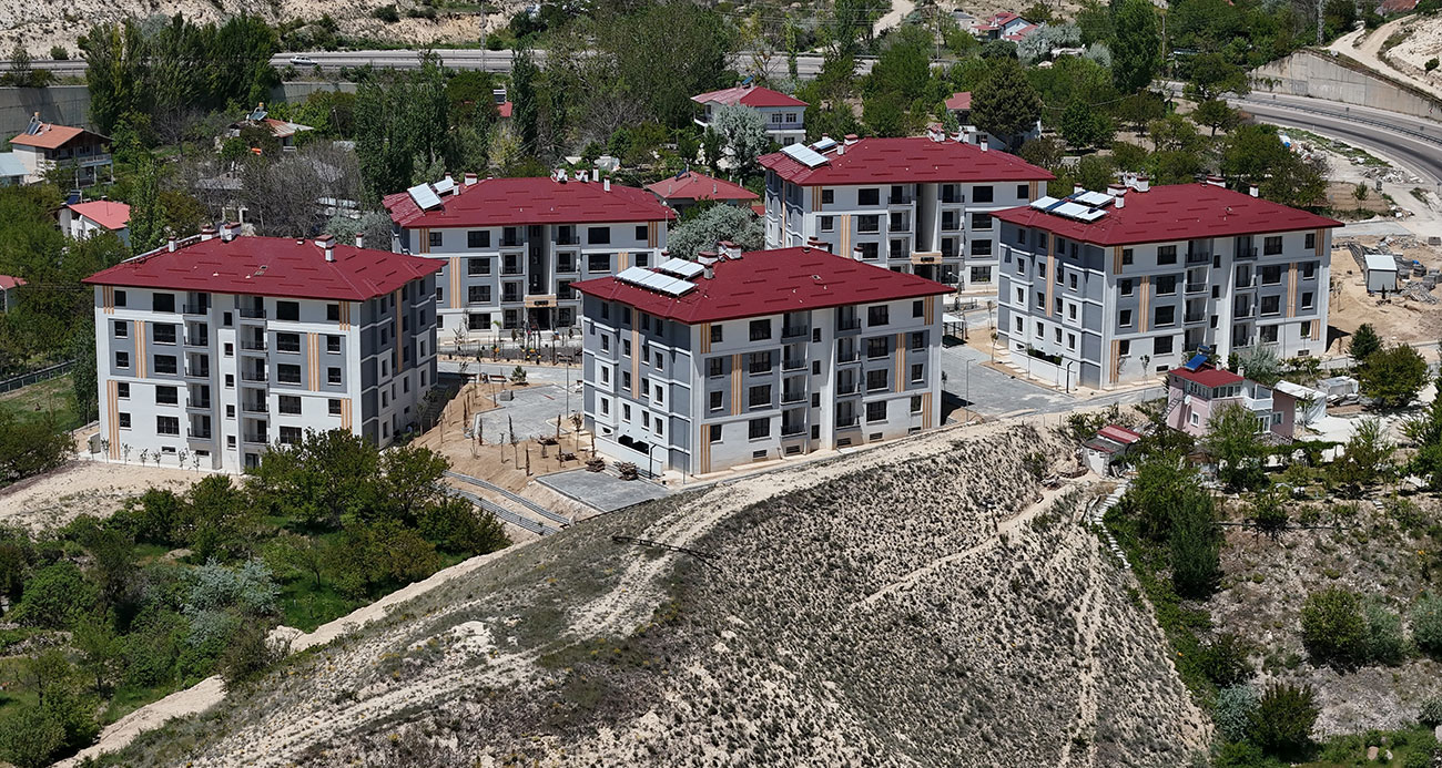 Sivas Gürün’de afet konutları hak sahiplerini buldu
