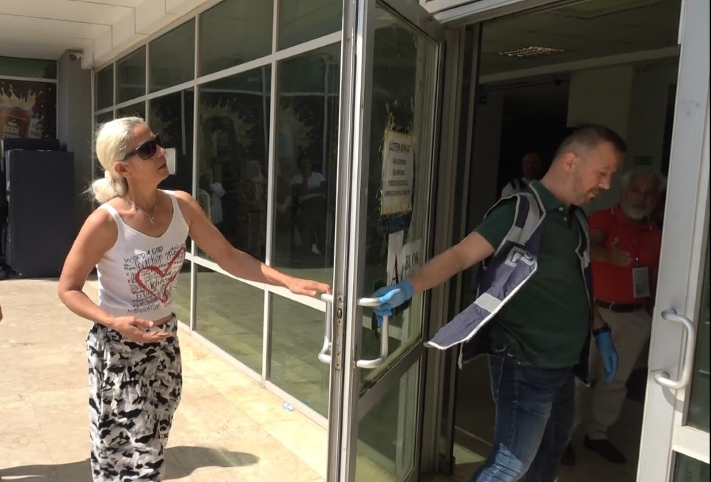 Tüm veliler onun için seferber oldu: Genç kızın hayalleri kulağındaki takı yüzünden yarım kaldı