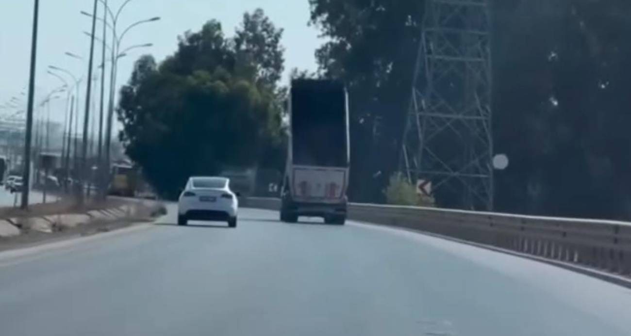 Damperi açık unutan kamyon şoförü yürekleri ağza getirdi