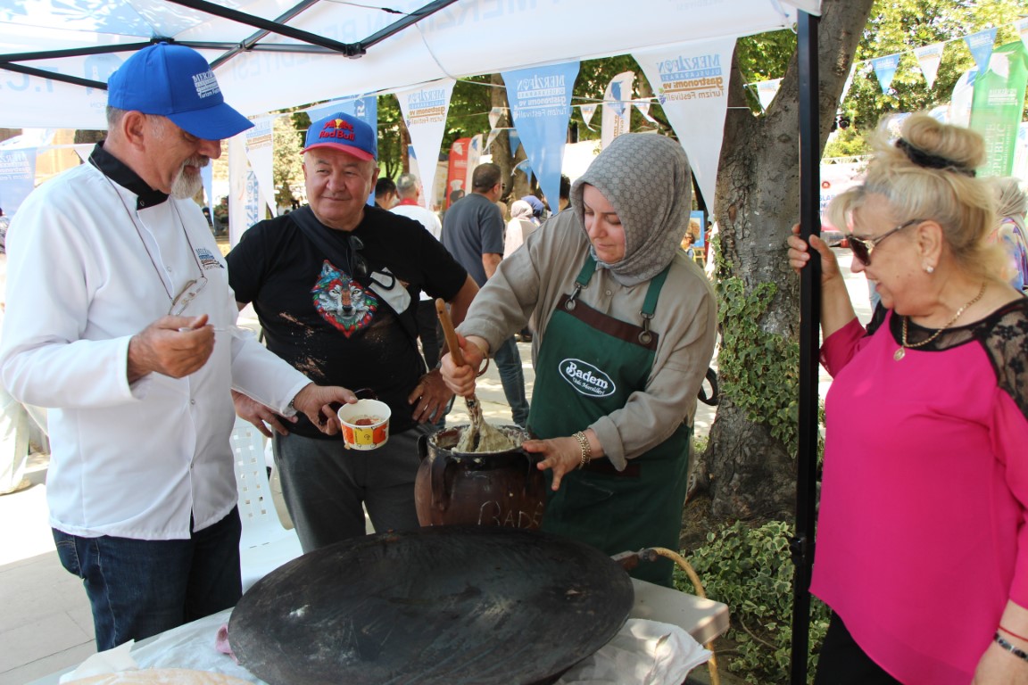 ‘Dövülerek’ hazırlanan tescilli lezzet: Merzifon keşkeği