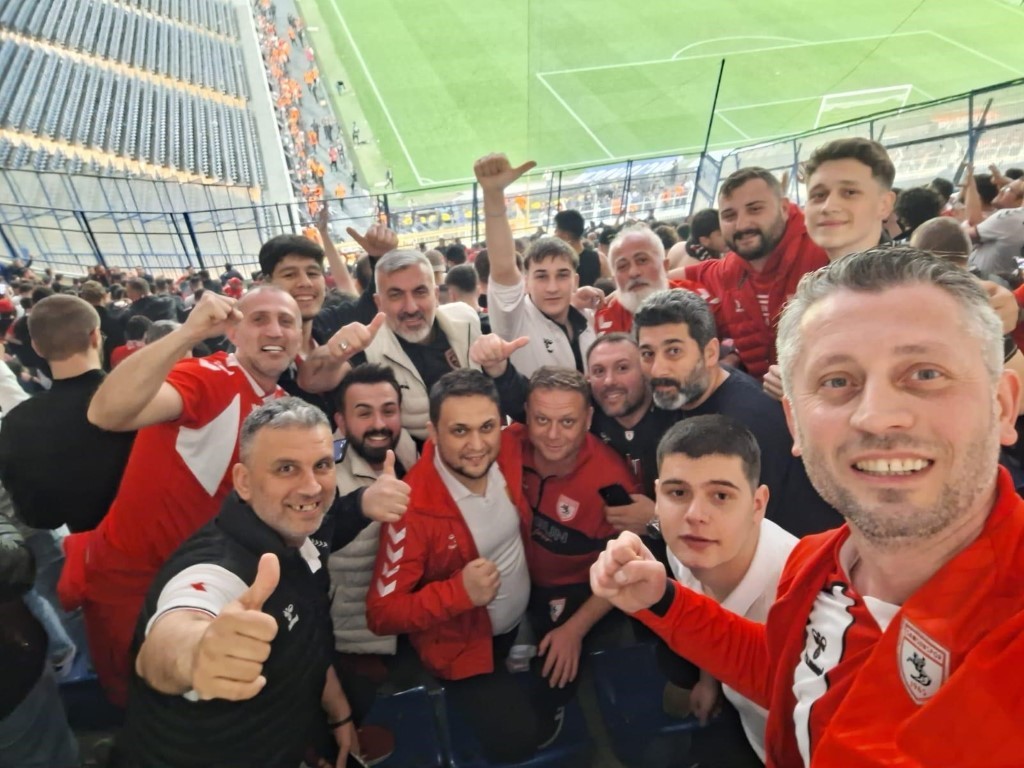 13 üniversite bitirdi, dünya rekoru için 3 üniversite daha okuyor