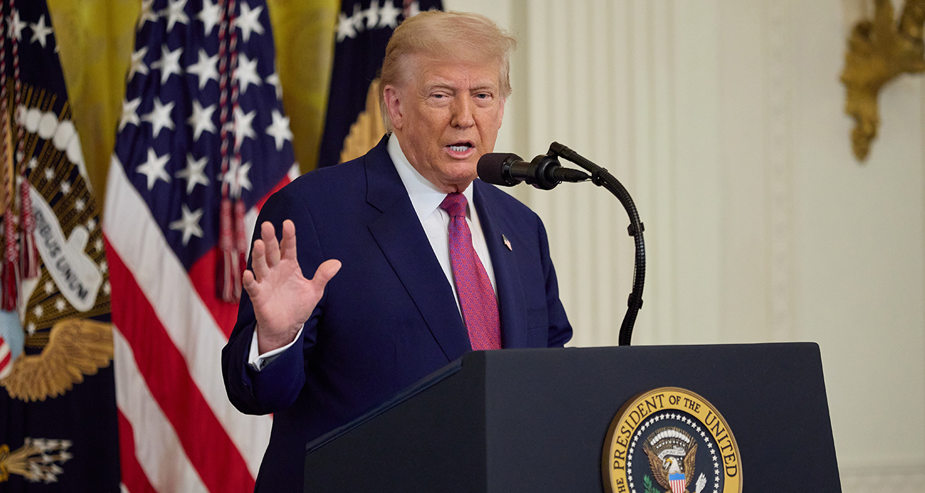 Trump: "İran uranyum zenginleştirmeye devam ederse yeniden vururuz"