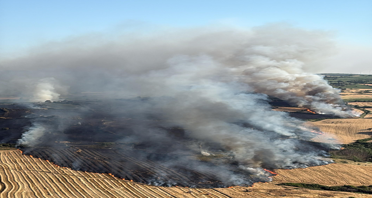 Susurluk’ta arazi yangını: Söndürme çalışmaları sürüyor