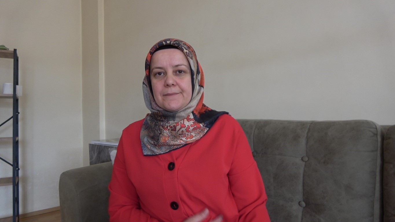 Asrın felaketinden etkilendiler, 3 kız kardeşe koruyucu aile oldular