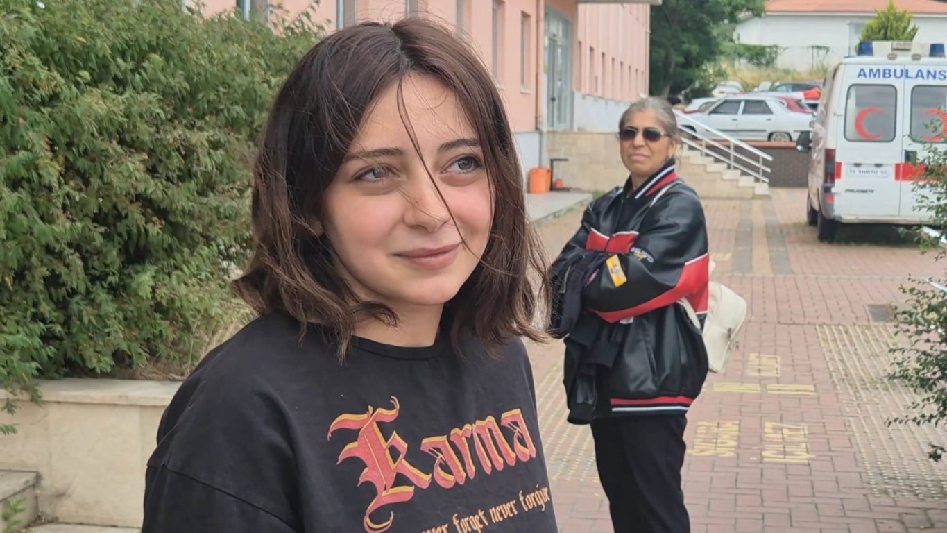 YKS’yi 1 dakika ile kaçıran Elif, sosyal medyada gündem oldu