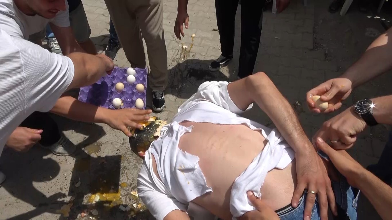 Bursa’da damada işkence gibi düğün...Başına gelmeyen kalmadı