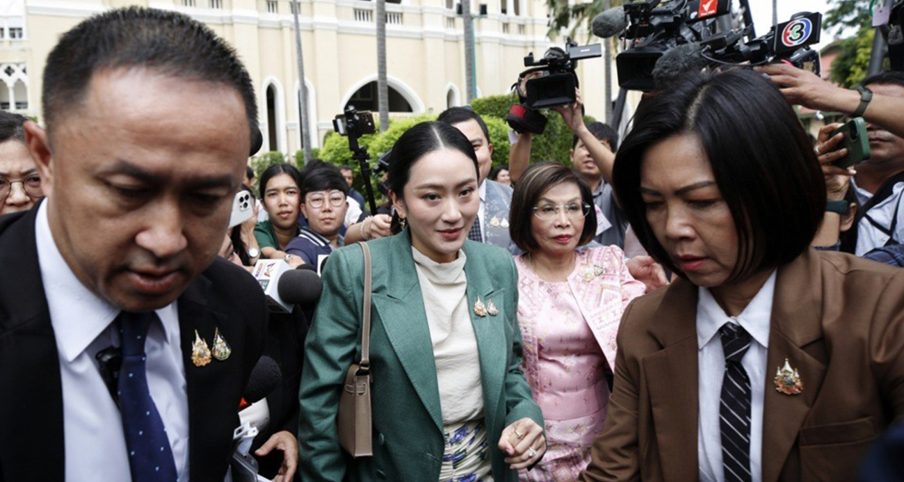 Tayland Başbakanı, sızdırılan telefon görüşmesinin ardından görevinden uzaklaştırıldı