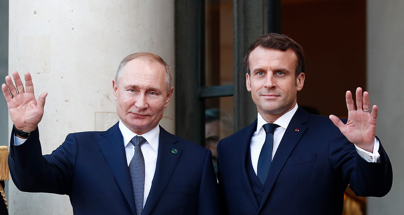 Putin ile Fransız mevkidaşı Macron arasında yaklaşık 3 yılın ardından ilk görüşme