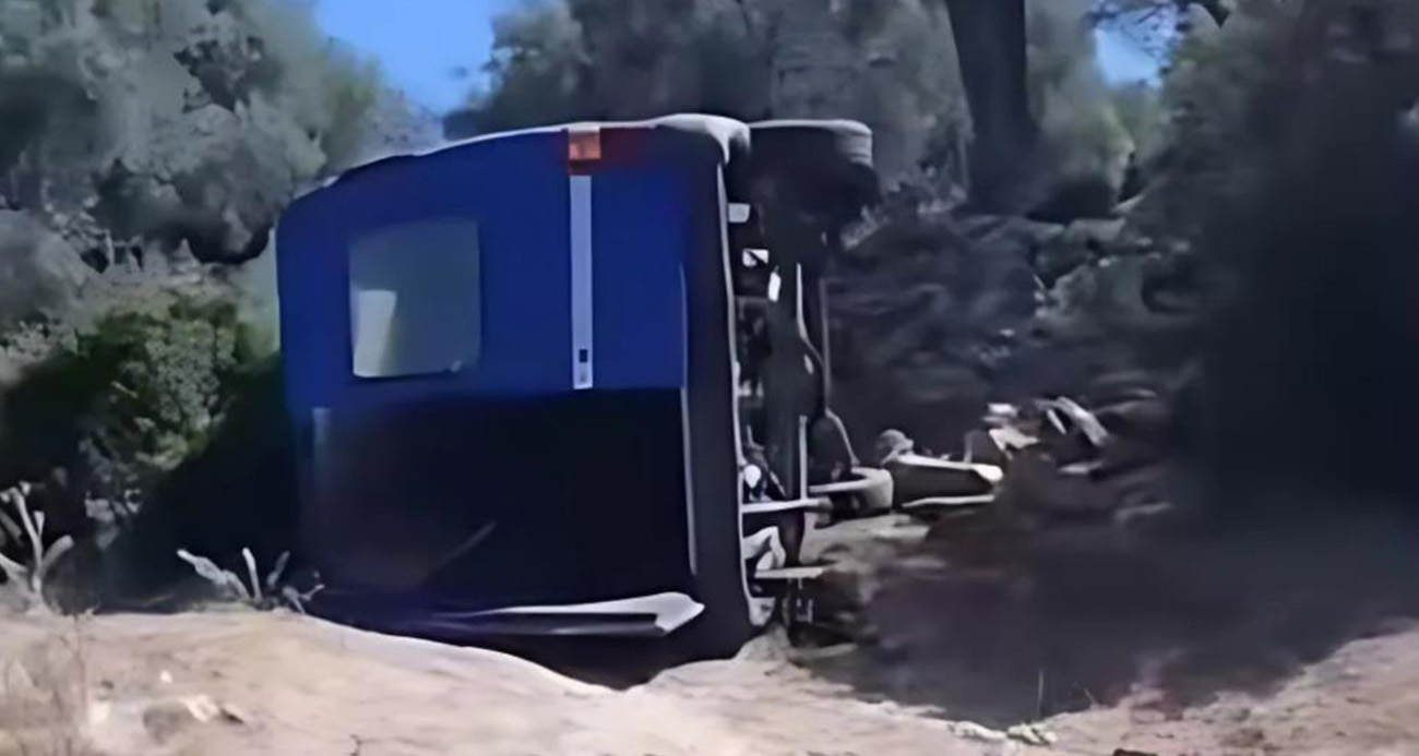 Freni tutmayan minibüs devrildi: 6 yaralı