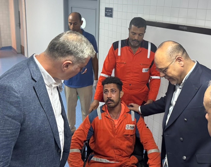 Süveyş Körfezi'nde sondaj gemisi battı: 4 ölü, 3 kayıp