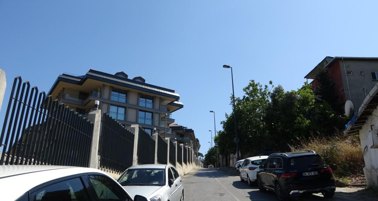 Üsküdar’da mahalleliden belediyeye tepki: "Sorunlar çözülmüyor, talepler göz ardı ediliyor"