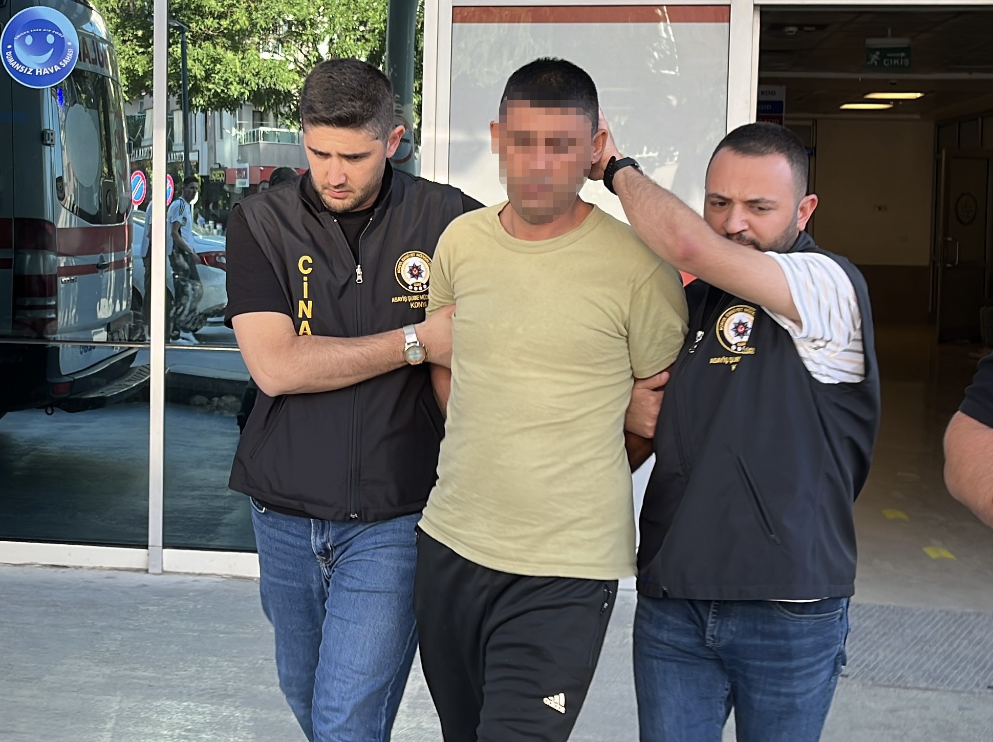 Tırdaki yangının altından vahşet çıktı: Silahla vurup, kafasını kesmiş!