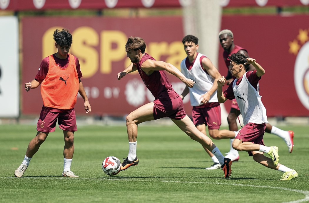 Galatasaray, yeni sezon hazırlıklarına devam etti