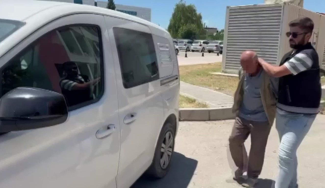 Adanada 17 milyon TL deerinde kaak sigara ele geirildi