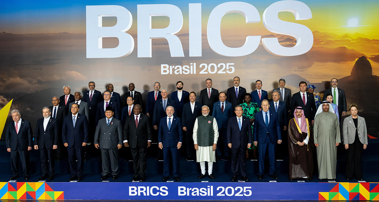 Bakan Fidan, BRICS Liderler Zirvesi'nde aile fotoğrafı çektirdi