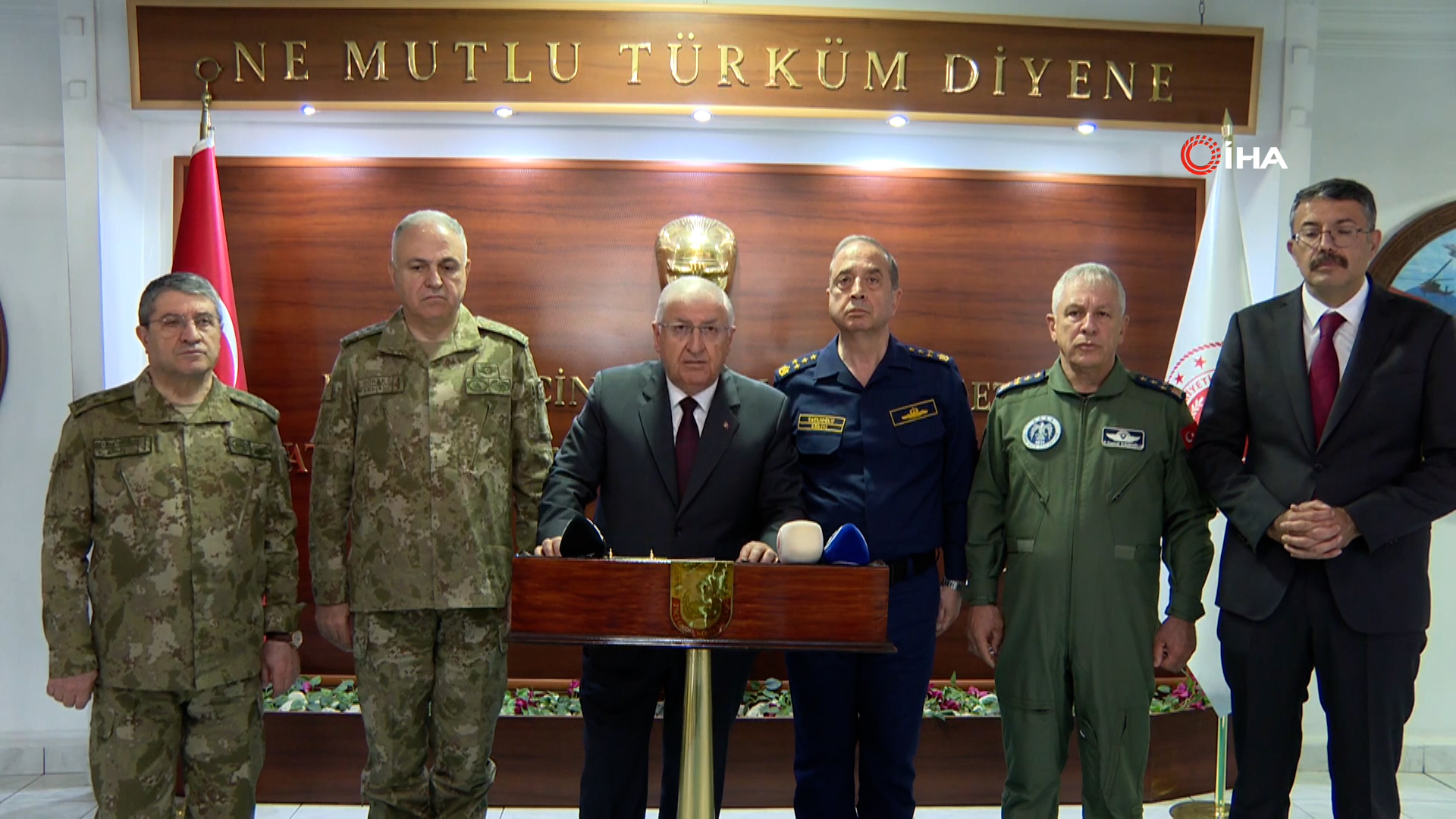 Bakan Güler, şehitlere düzenlenen cenaze töreninin ardından açıklamalarda bulundu