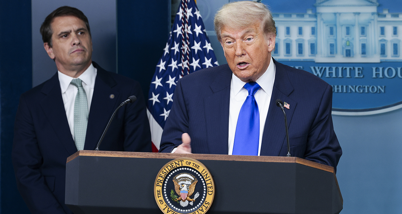 Trump&#039;tan Ukrayna&#039;ya daha fazla silah gönderme kararı