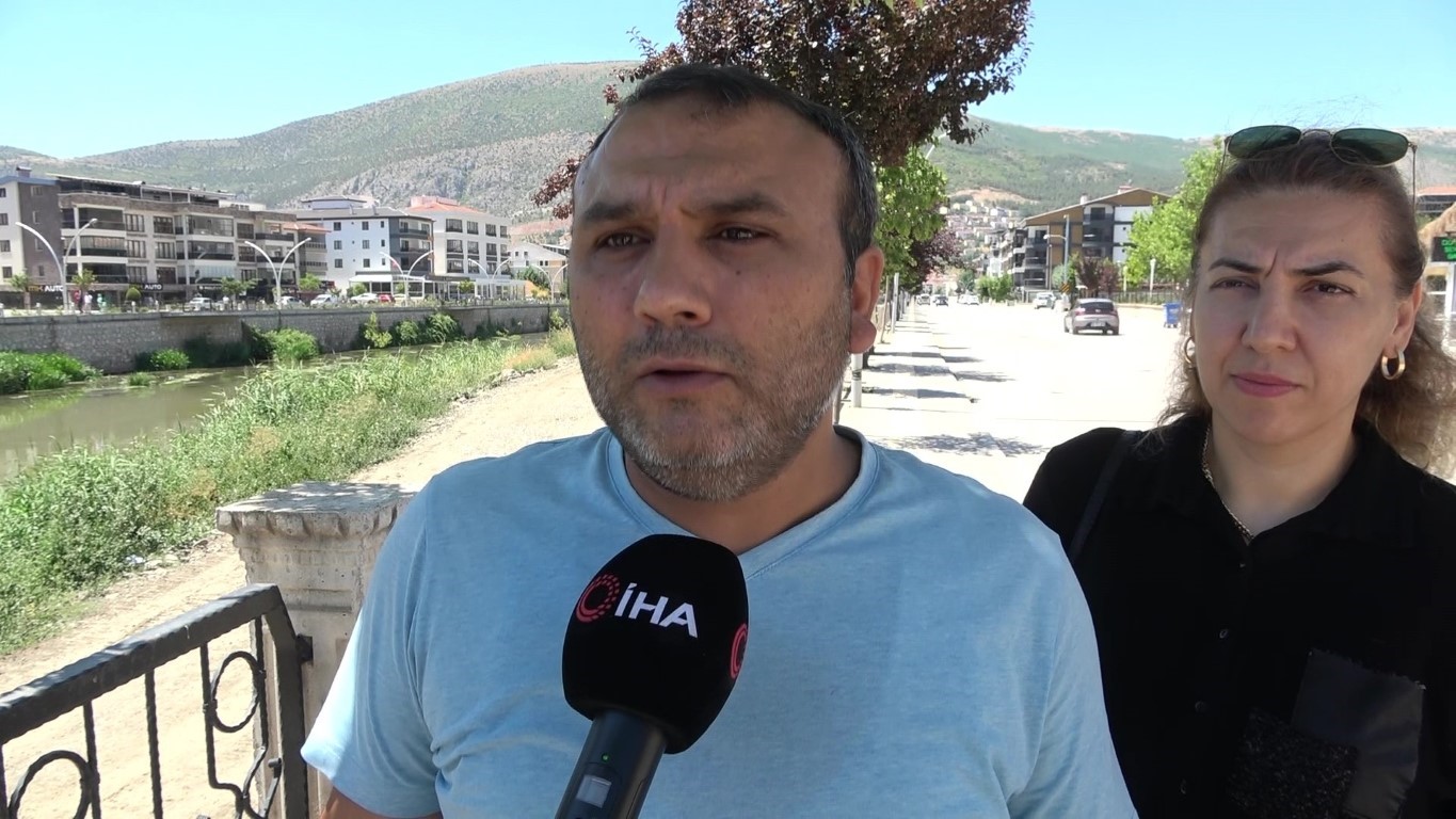 Amasya sokaklarında halkı korkutan ’köpek çetesi’