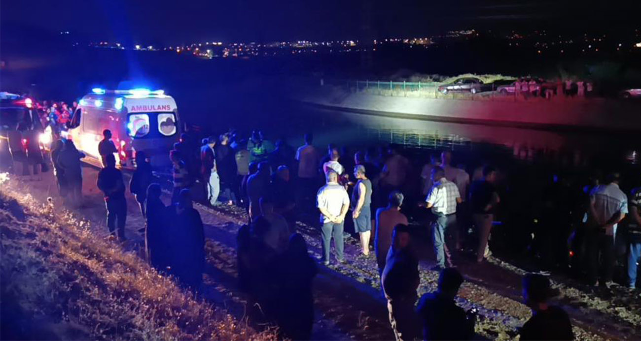 Otomobil sulama kanalına düştü: Baba ve oğlu hayatını kaybetti