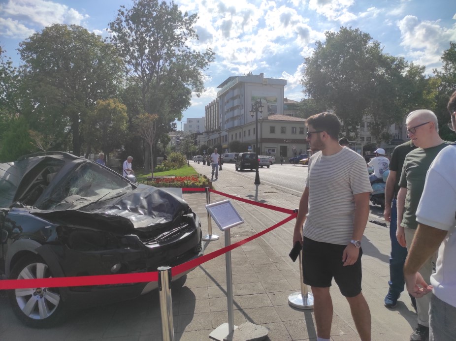 15 Temmuz gecesi tankın ezdiği otomobil Tekirdağ’da sergileniyor