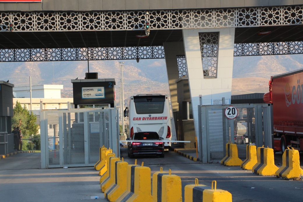 Terör örgütü PKK’nın silah bırakma programını takip edecek heyet Irak’a geçiş yaptı