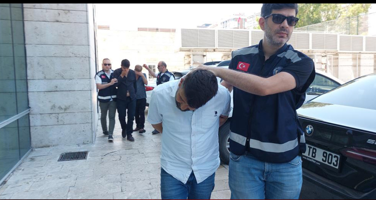 Kavga sırasında üzerinden araçla geçtiği akrabasını öldürdü