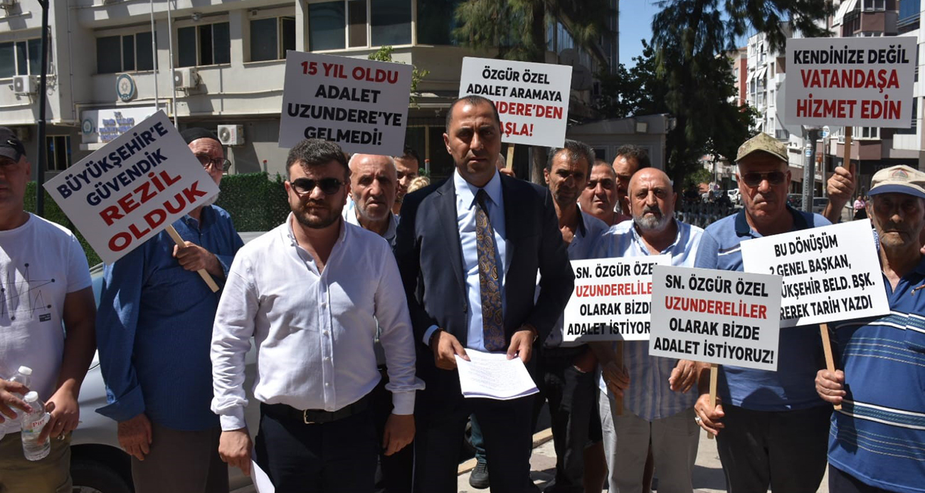 İzmir’de kentsel dönüşüm mağdurları isyan etti: "15 yıllık bekleyiş yeter!"