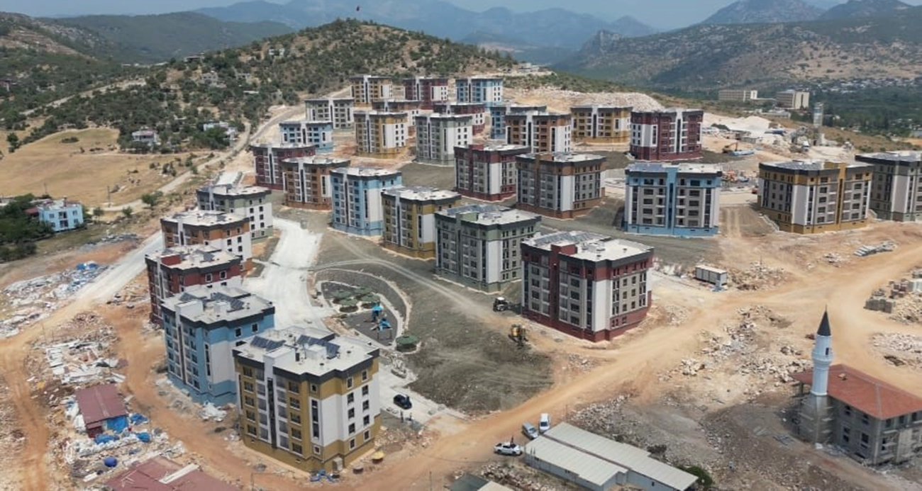 Deprem ve sosyal konutlarında sona gelindi