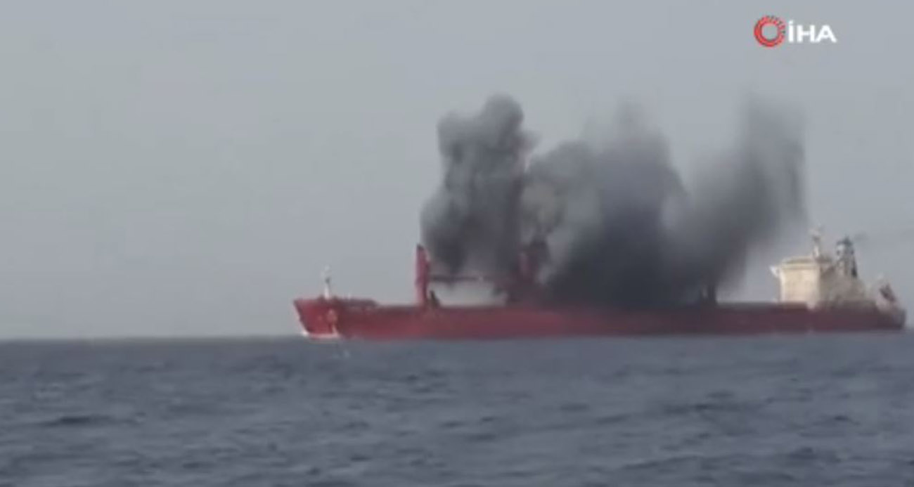 Husiler, Magic Seas yük gemisine saldırı anlarını paylaştı