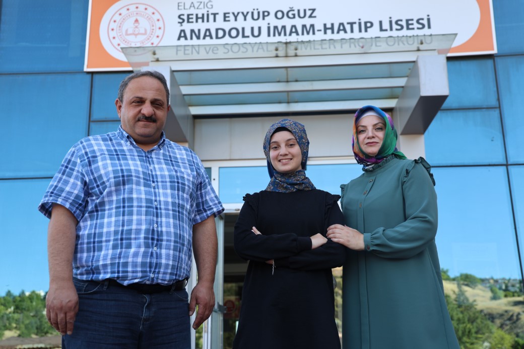 Asrın felaketinde kaybettiği babasına söz verdi, LGS’de Türkiye birincisi oldu