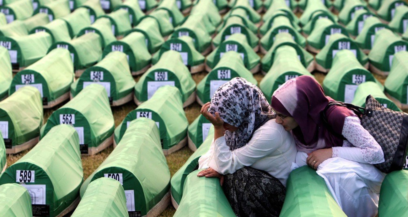 Srebrenitsa soykırımının 7 şehidi daha toprağa verildi