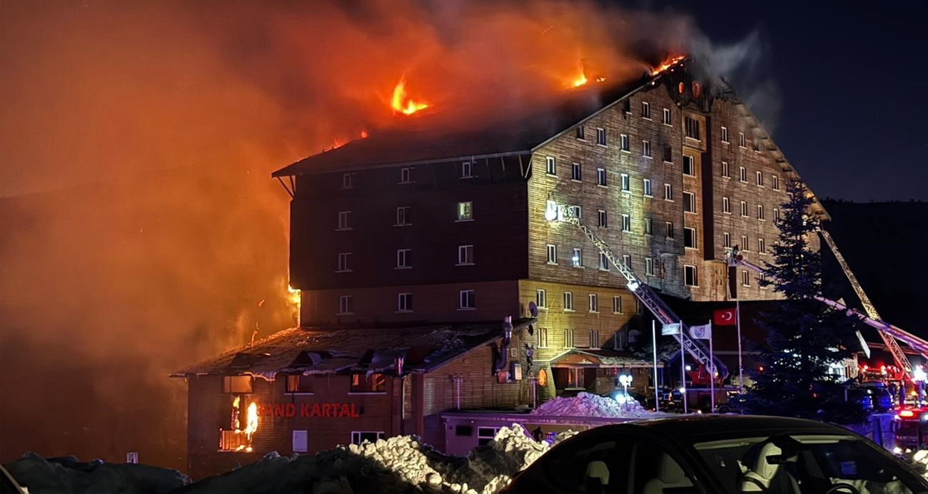 Otel yangınında ölen kızının son sözlerini anlattı: "Anne ölmek istemiyorum"
