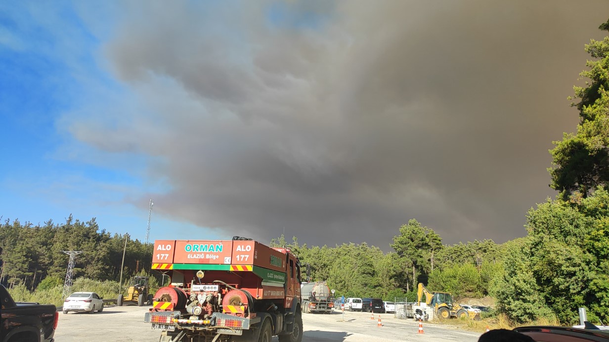 Suriye’den Yayladağı’na sıçrayan alevler kontrol altına alındı