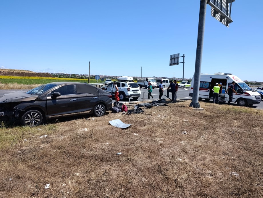 Tekirdağ’da trafik kazası: 2’si çocuk, 9 yaralı