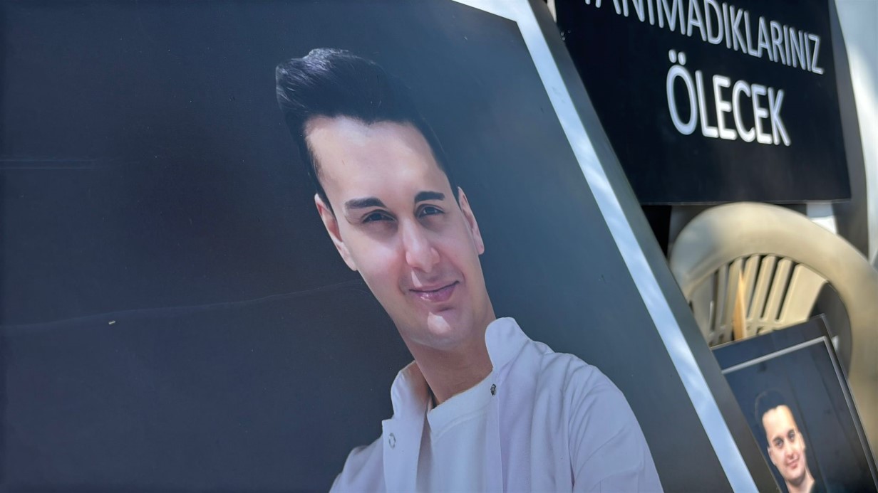 "Oğlum olmadan kurtarıp gönderdiğiniz arabaya hepinizi koyup yakmak geliyor içimden"