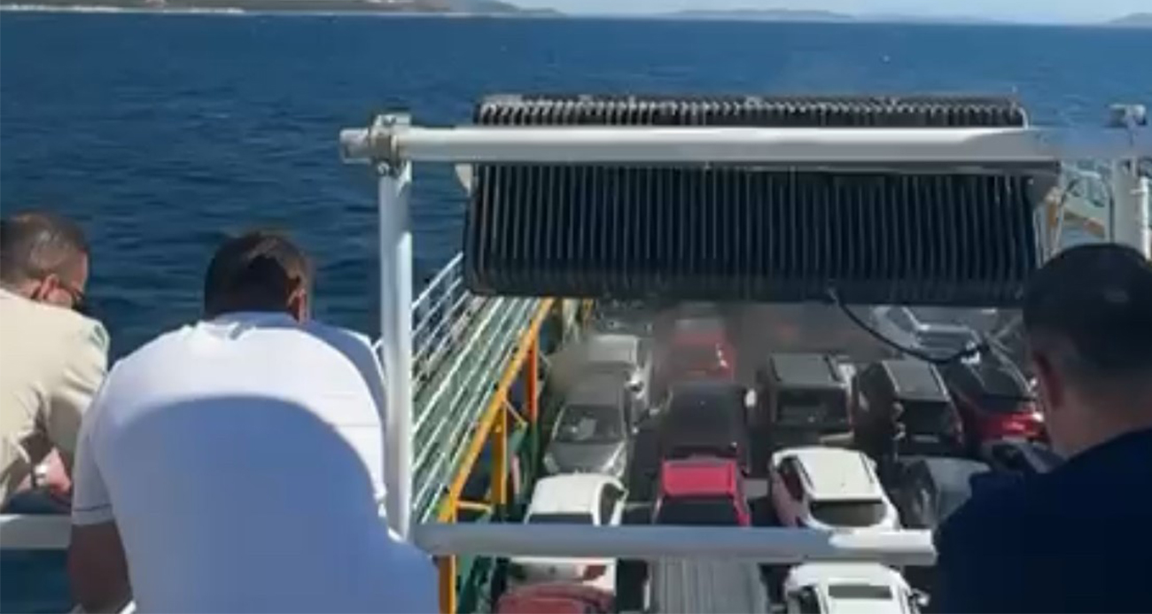 Marmara Adası açıklarında yangın çıkan feribotta can pazarı